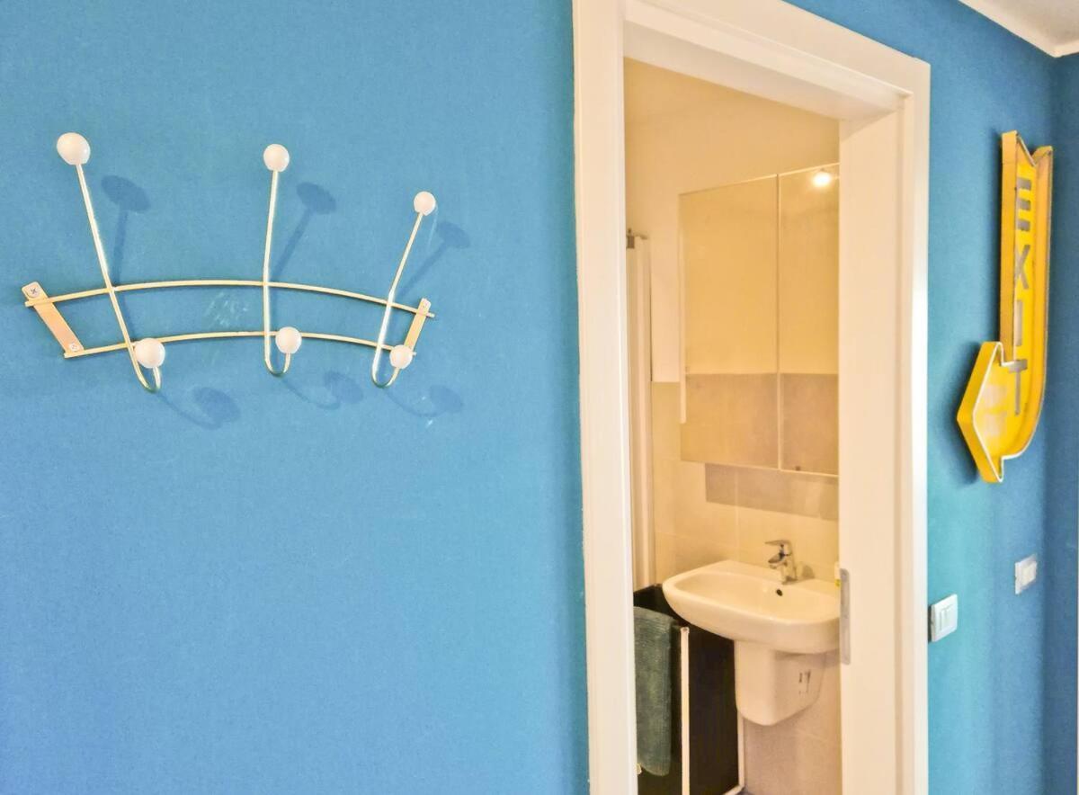 Ferienwohnung Modern & Bright Flat - 2 Min From The Sea Savona Exterior foto