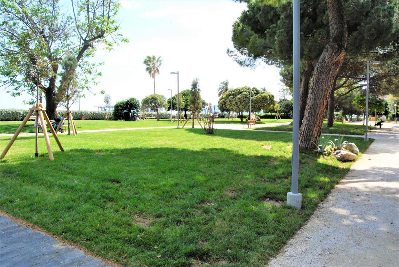 Ferienwohnung Modern & Bright Flat - 2 Min From The Sea Savona Exterior foto