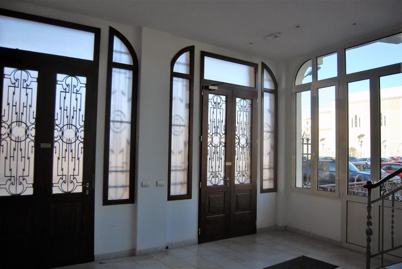 Ferienwohnung Modern & Bright Flat - 2 Min From The Sea Savona Exterior foto